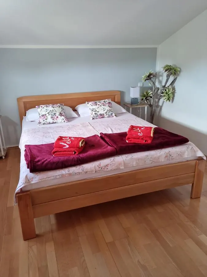 Appartments D&D Peroj Apartmán