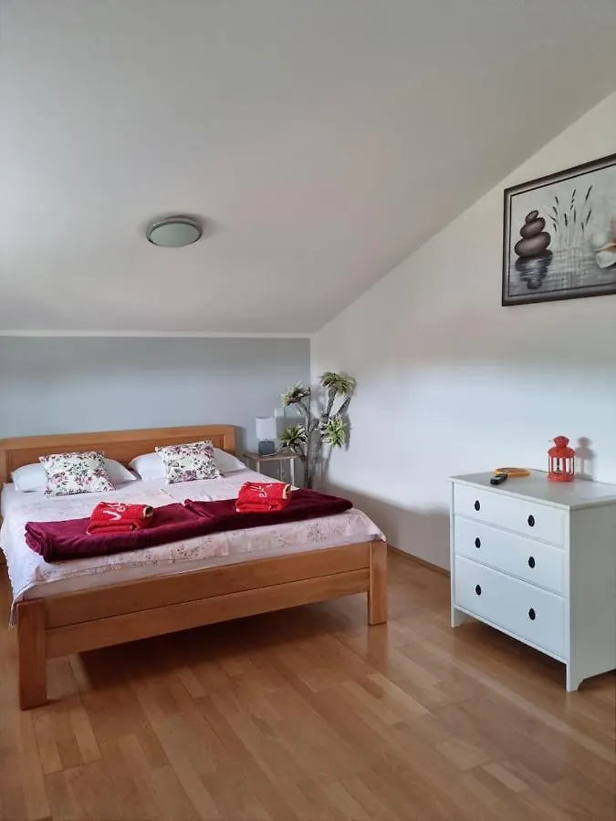 Appartments D&D Peroj Apartmán