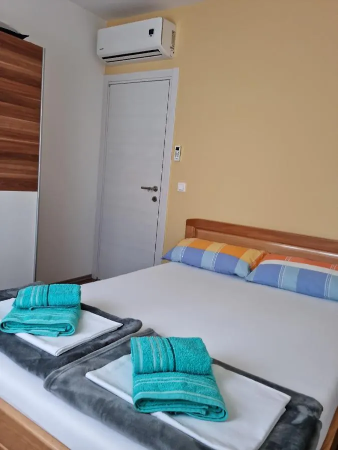 Apartmán Appartments D&D Peroj